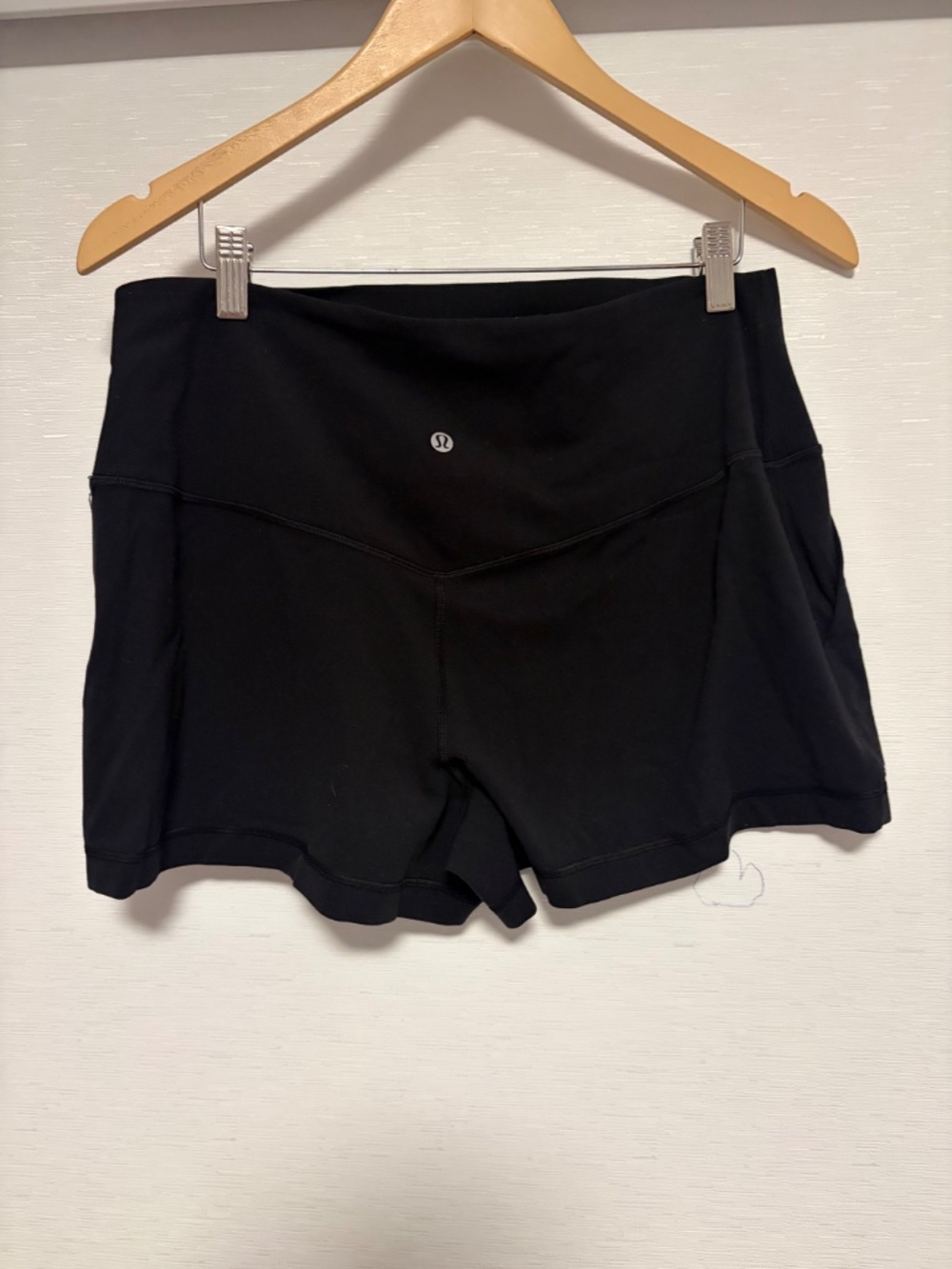 Lululemon High Rise Align Classic Fit 3” Short - Picture 4 of 6